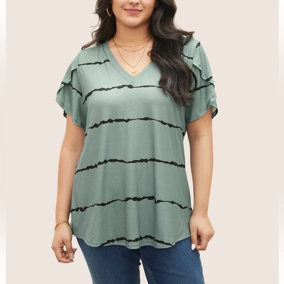 BloomChic Striped Contrast Petal Sleeve T-shirt XL us14-16 - Picture 1 of 7